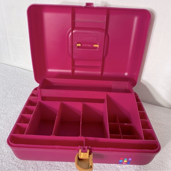 Vintage Caboodles Pink Plastic Makeup Storage Tackle Box - Picture 2 of 16